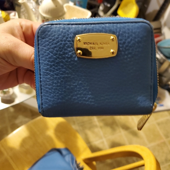 Michael Kors pocketbook and wallet - Picture 10 of 10